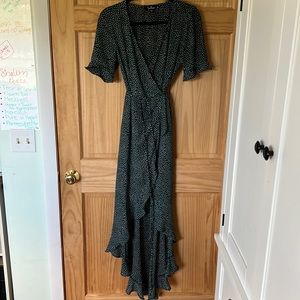 Lulus L wrap dress green with white polka dots